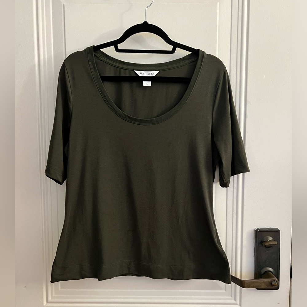 Athleta Scoop Neck Elbow Sleeve T-Shirt